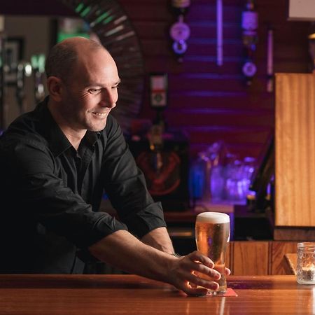 The Wander Inn Bar & Accommodation Kenmare Buitenkant foto