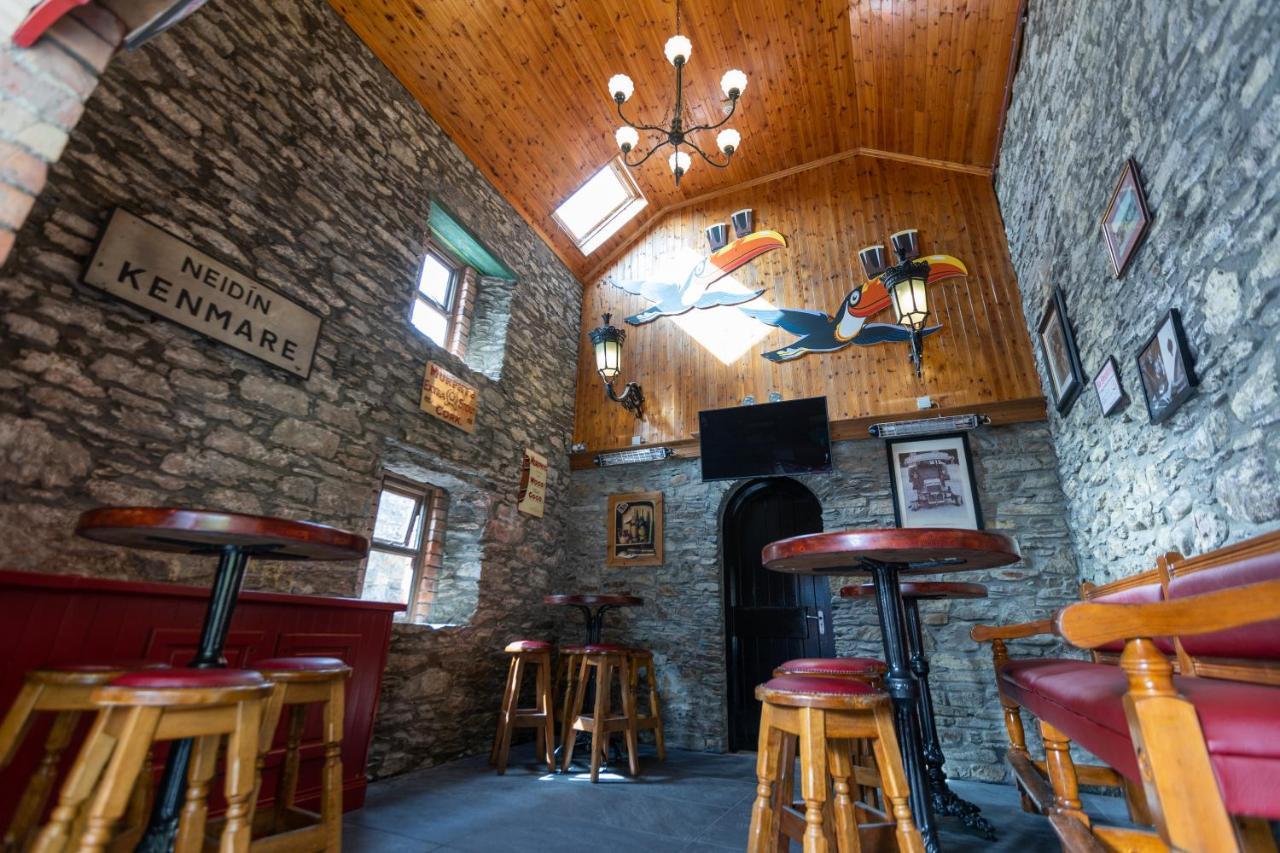 The Wander Inn Bar & Accommodation Kenmare Buitenkant foto