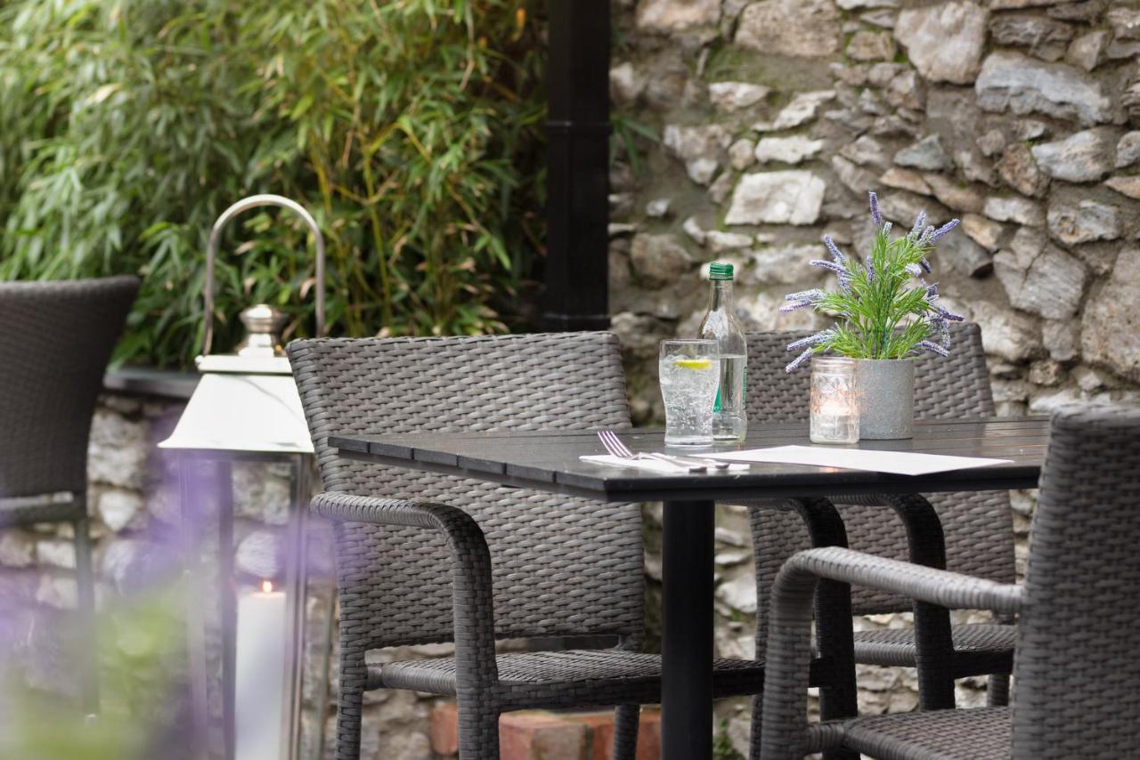 The Wander Inn Bar & Accommodation Kenmare Buitenkant foto